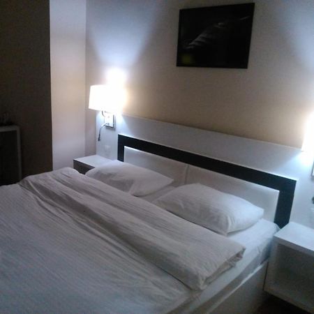 Hotel Nice Tbiliszi Kültér fotó