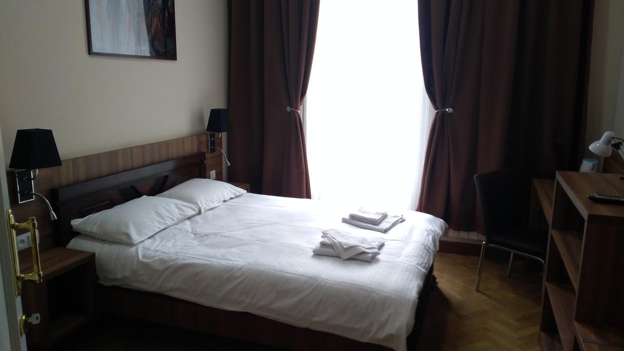 Hotel Nice Tbiliszi Kültér fotó