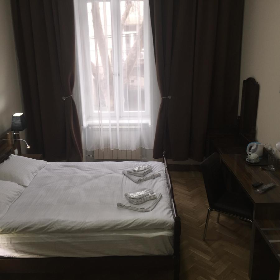 Hotel Nice Tbiliszi Kültér fotó
