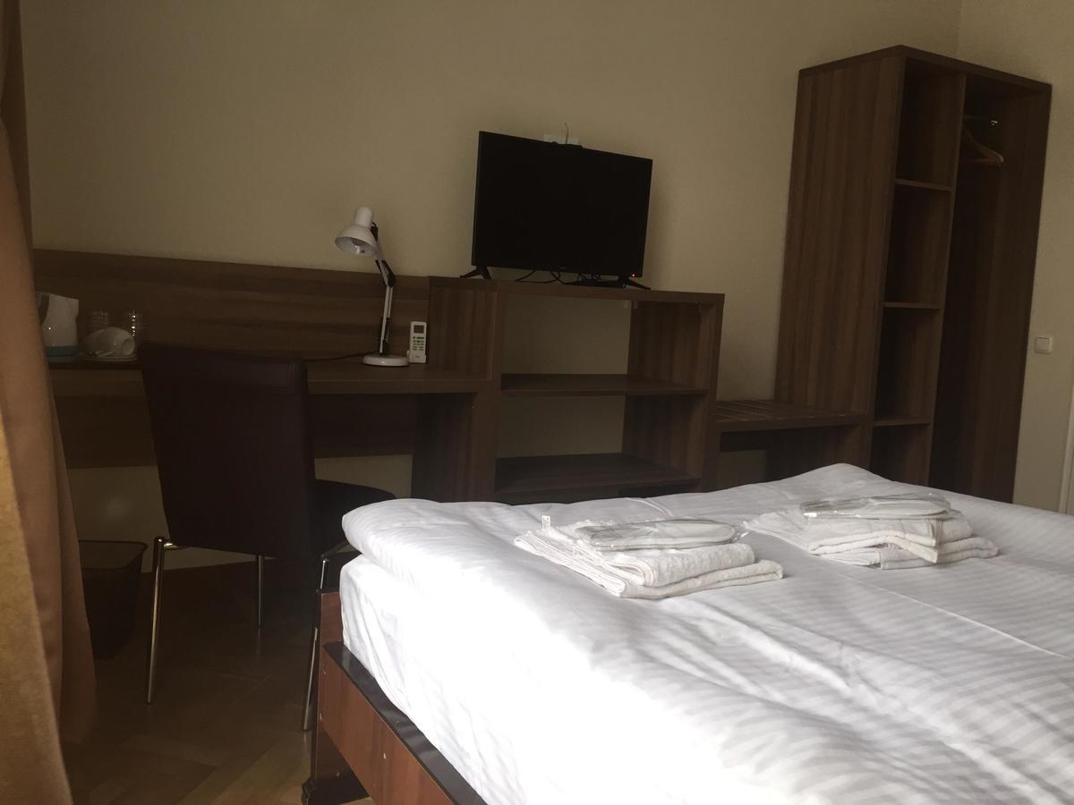 Hotel Nice Tbiliszi Kültér fotó