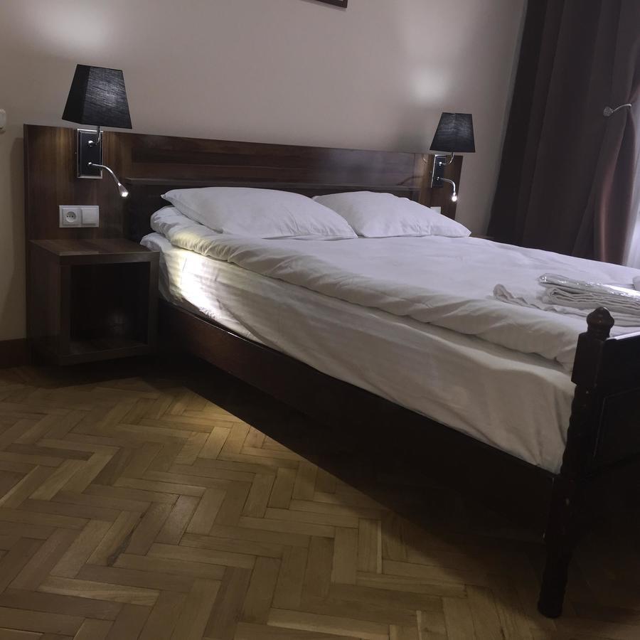 Hotel Nice Tbiliszi Kültér fotó