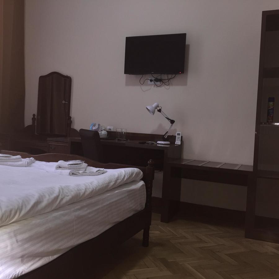 Hotel Nice Tbiliszi Kültér fotó