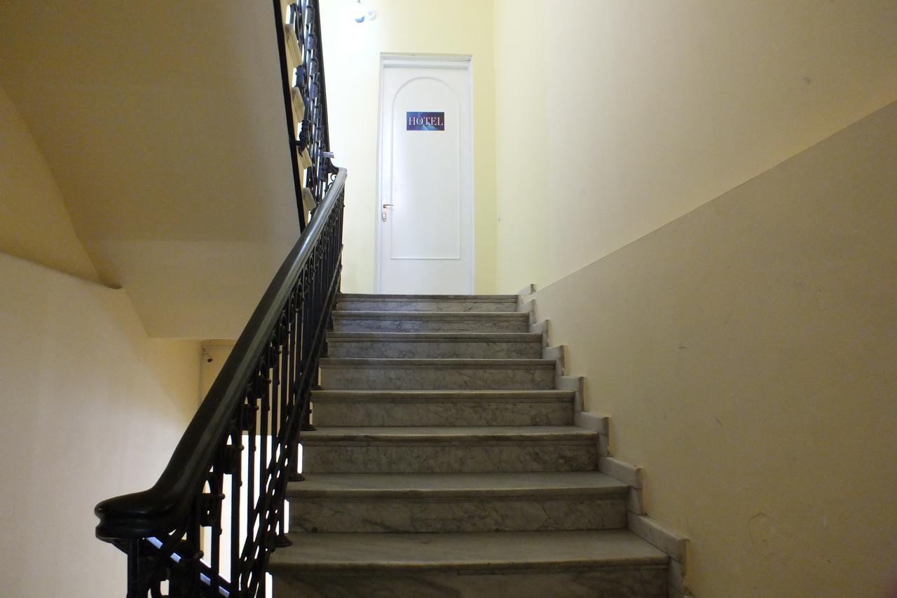 Hotel Nice Tbiliszi Kültér fotó