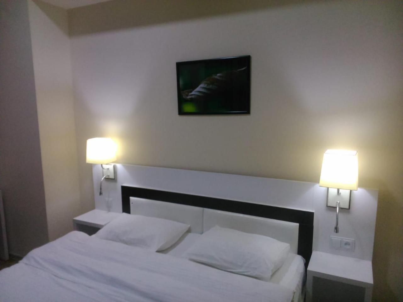 Hotel Nice Tbiliszi Kültér fotó