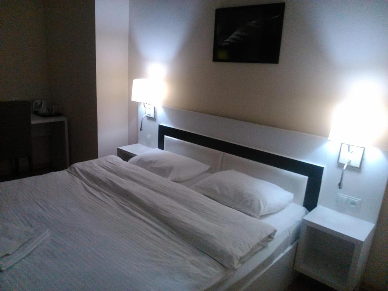 Hotel Nice Tbiliszi Kültér fotó